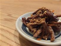 (8)最後にごまを振って、完成。 (8)最後にごまを振って、完成。